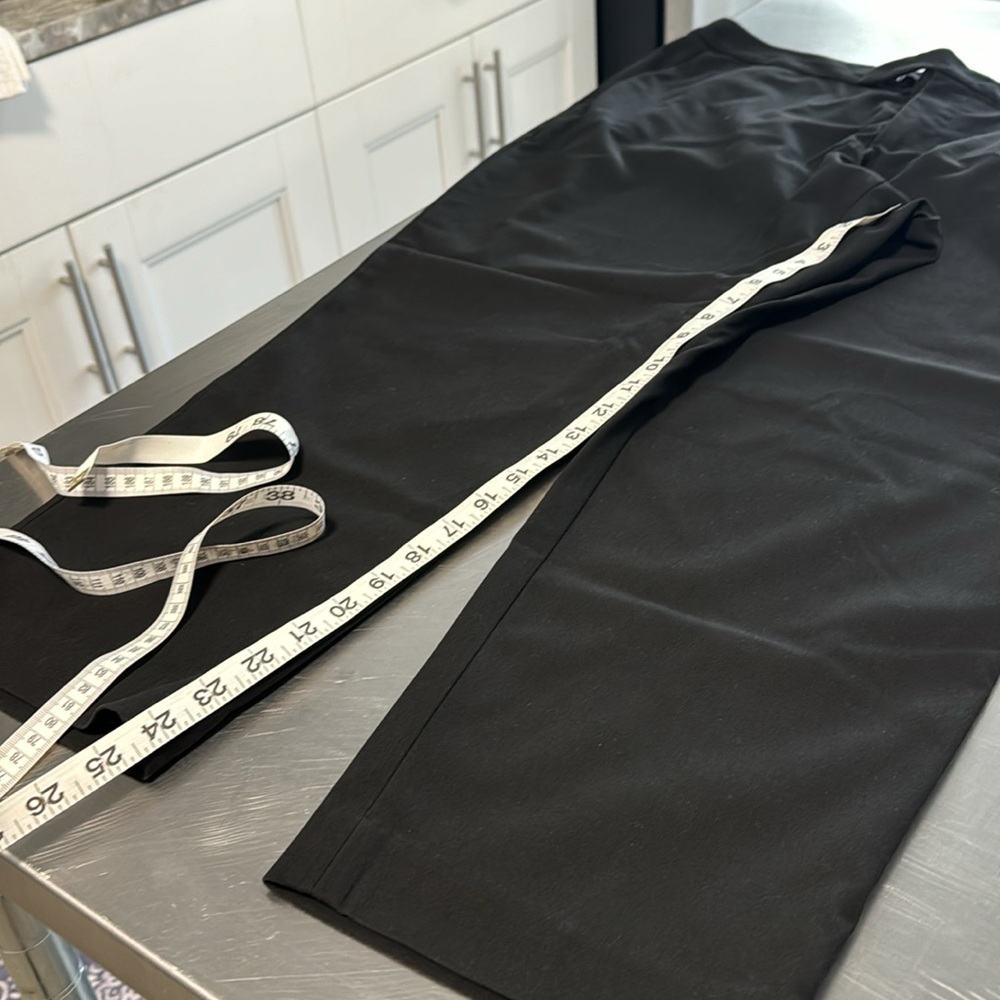 Chaps Cropped Slacks - Picture 5 of 12